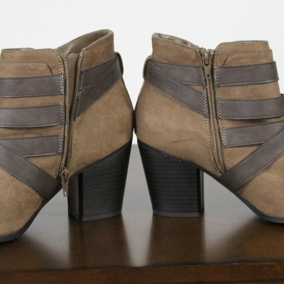 Fergalicious Boots Brown Suede Size 8.5 - Picture 2 of 3